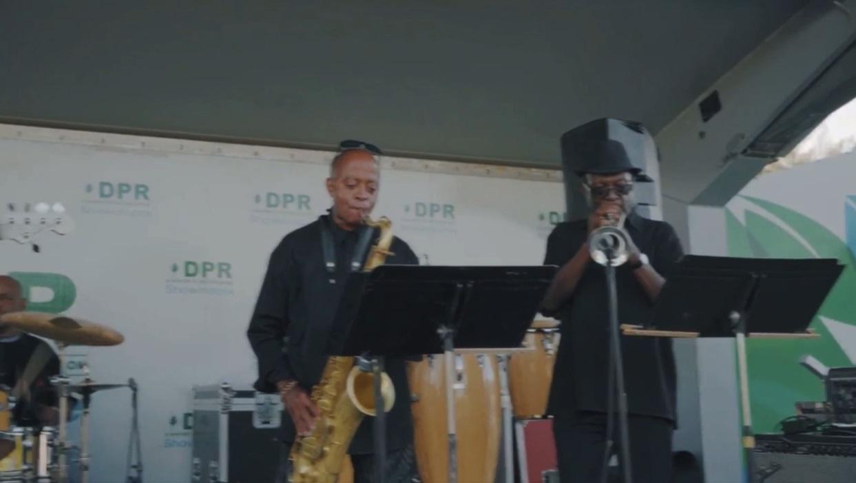 ...................... Curtis Johnson ........................ ............... Stormy Monday ............... ------------------- Johnny Long (Tenor Sax Solo) with Curtis Johnson Go-Go Hammond B3 (Soul Searchers)/Keyboardist and his band with Nat Nolan on Trumpet ------------------- ............ 